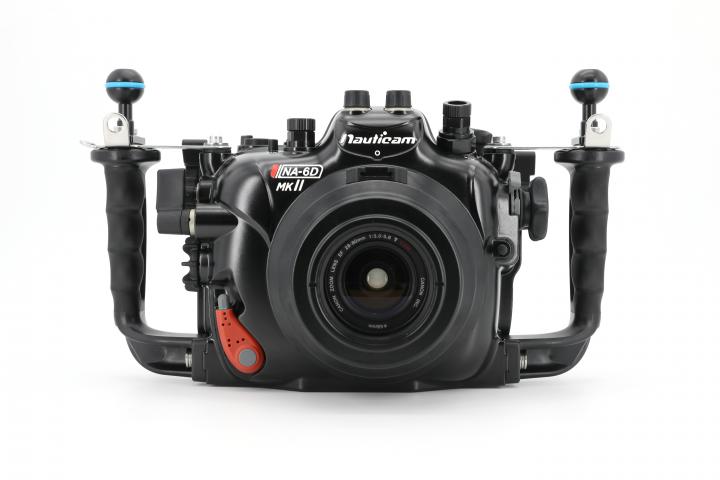 Canon EOS 6D Mark II Underwater Housing by Nauticam