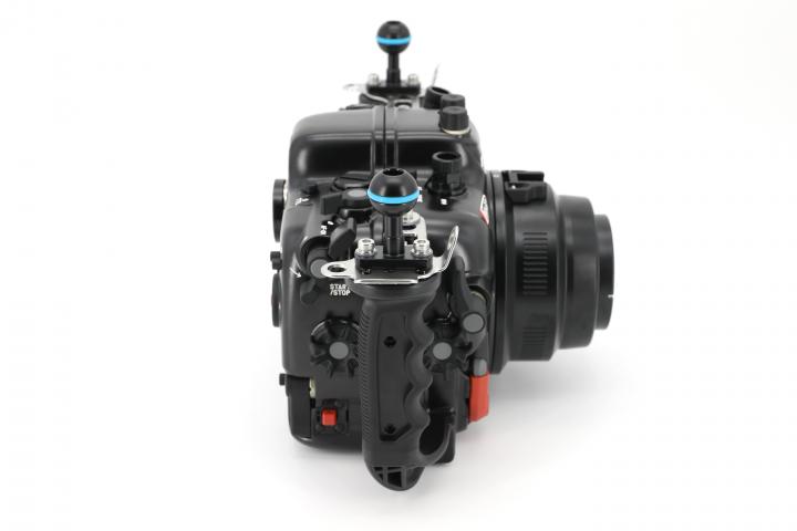 Canon EOS 6D Mark II Underwater Housing by Nauticam