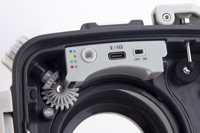 Olympus PEN E-PL9/10 Underwater Housing by AOI